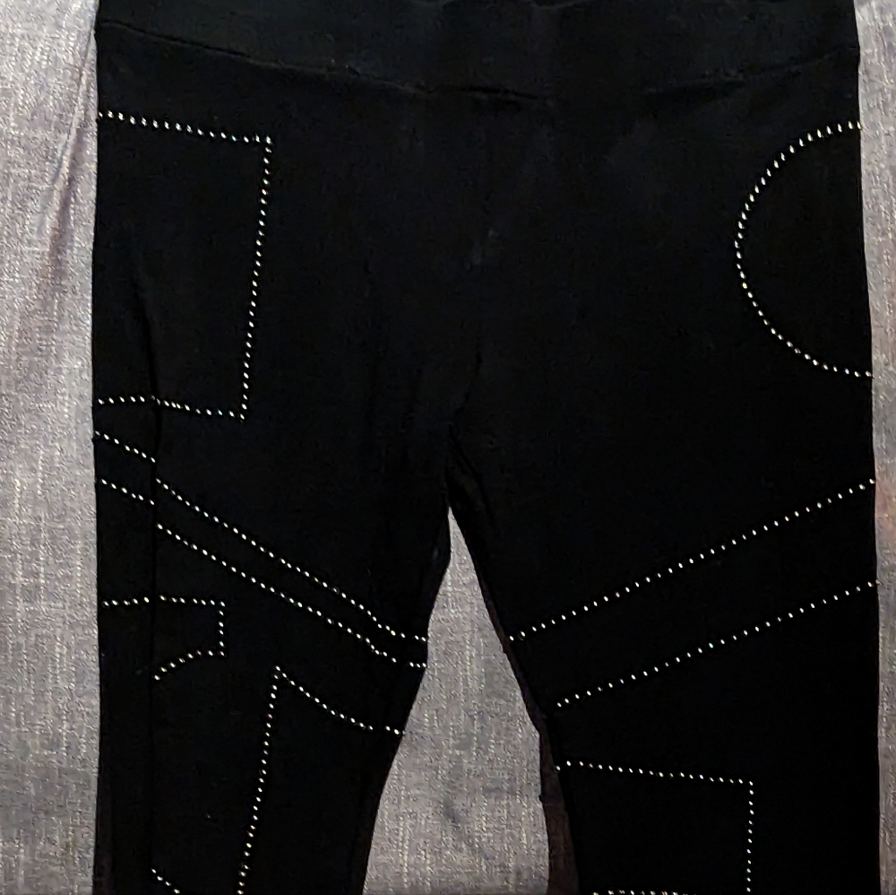 Bebe embellish leggings thicker very soft and well made.